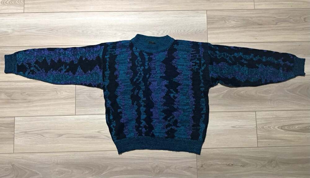 Vintage 80s 90s Permit Abstract Textured Knit Sweater Blue Black Crewneck Boxy